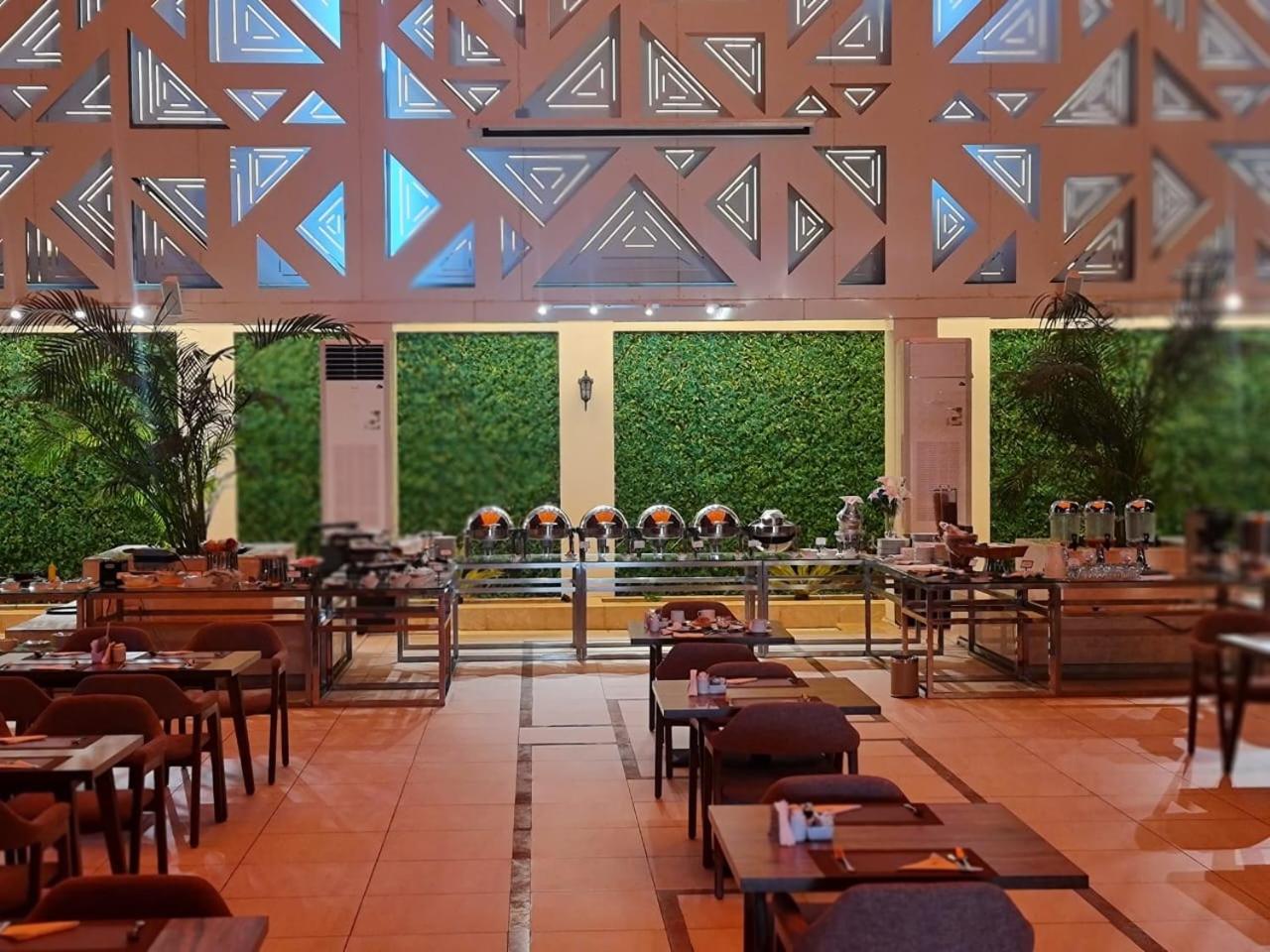 Sarwat Park Hotel Riyadh - Diplomatic Quarter Extérieur photo
